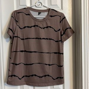 SHEIN Size Small t-shirt